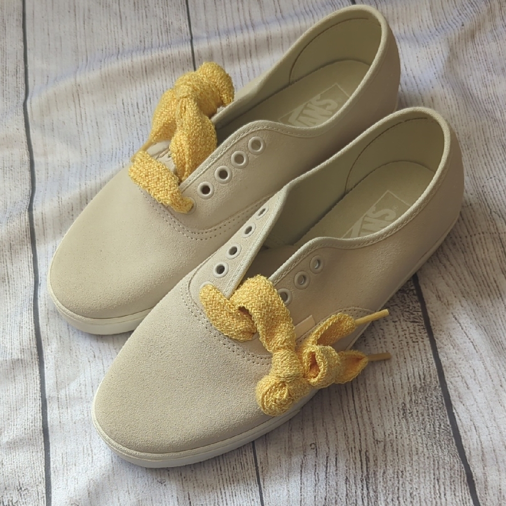 Vans Women's Cream Sneakers with Yellow Laces